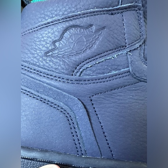 Jordan 1 High Zip Sneakers - Picture 8 of 8